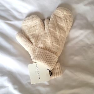 Love and Lore mitts